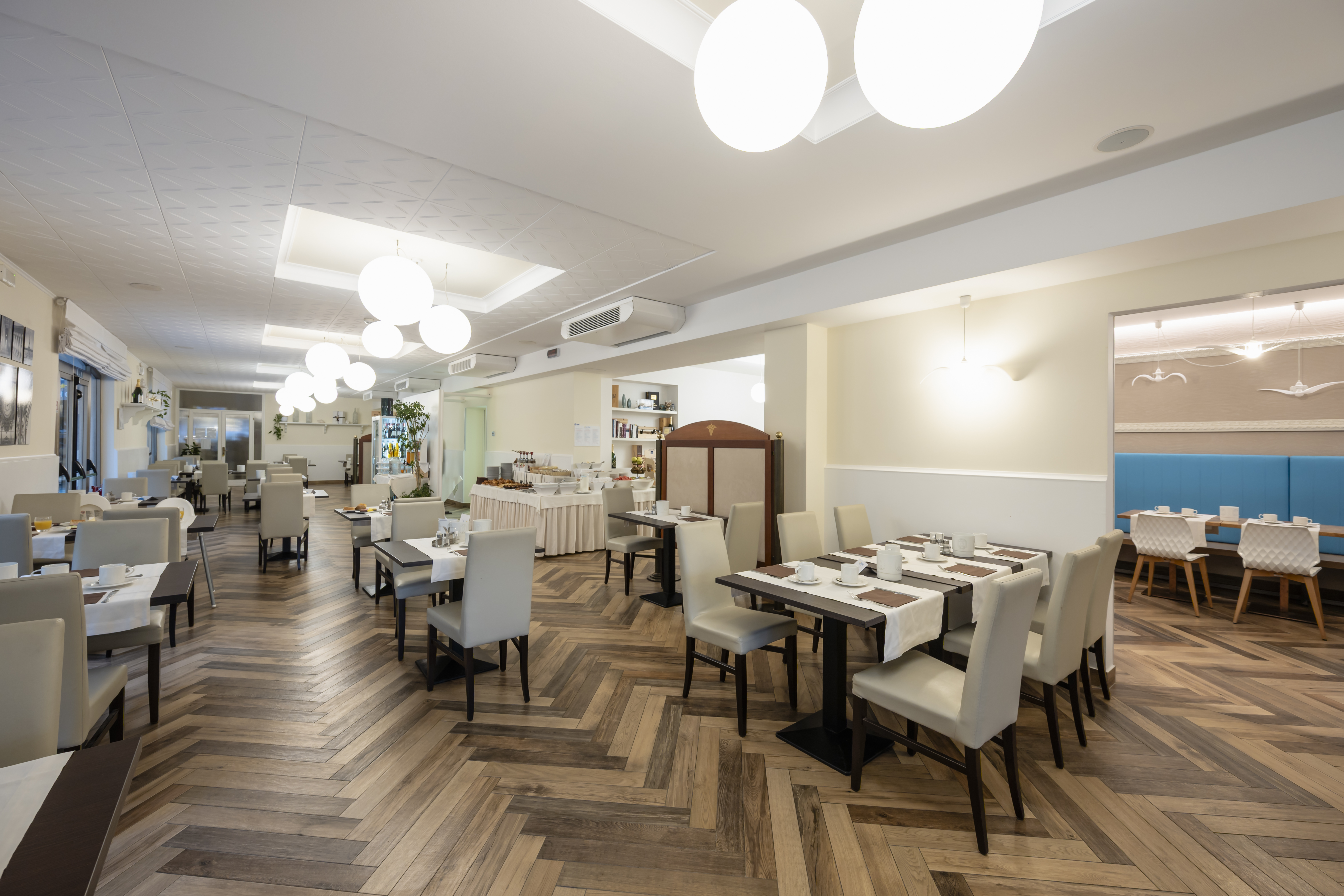 Sala ristorante Hotel Olimpia Bibione per brunch buffet e colazione